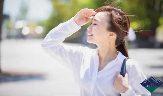 前向きな表情の女性