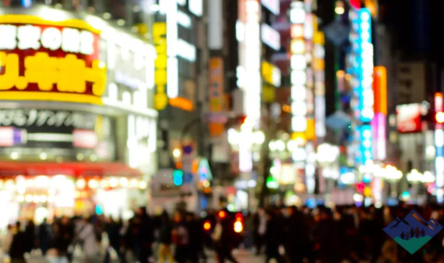 夜の歌舞伎町の様子