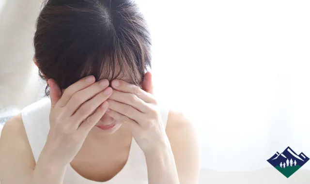 性被害を受けて落ち込む女性